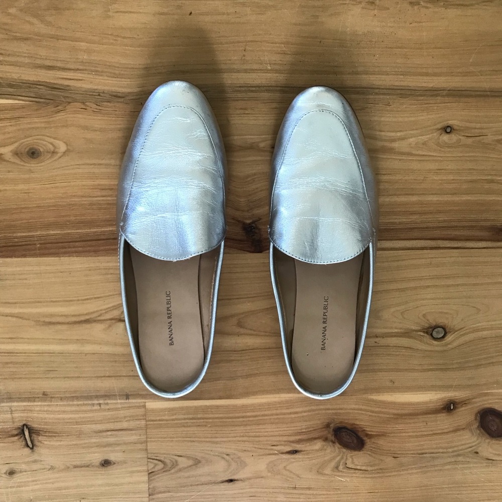BANANA REPUBLIC slip on shoes